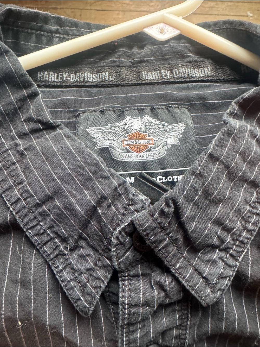 Harley-Davidson Black Pinstripe Short Sleeve Button-Down Shirt with White Logo - Picture 2 of 6